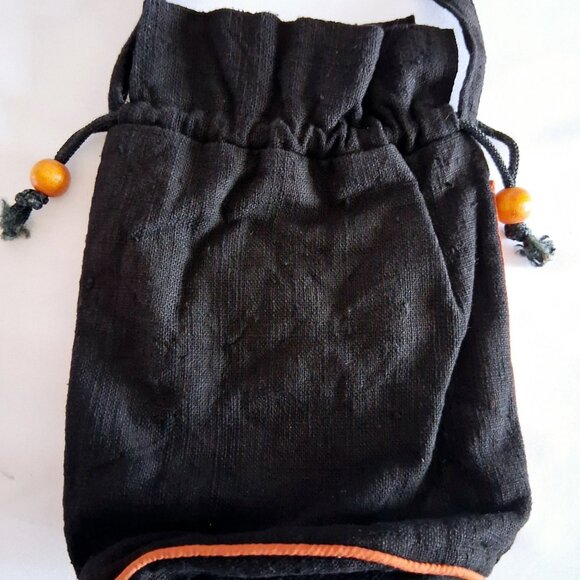 Black Canvas Sequined Elephant Purse - Picture 4 of 10